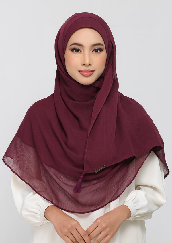 Maroon - Image 5